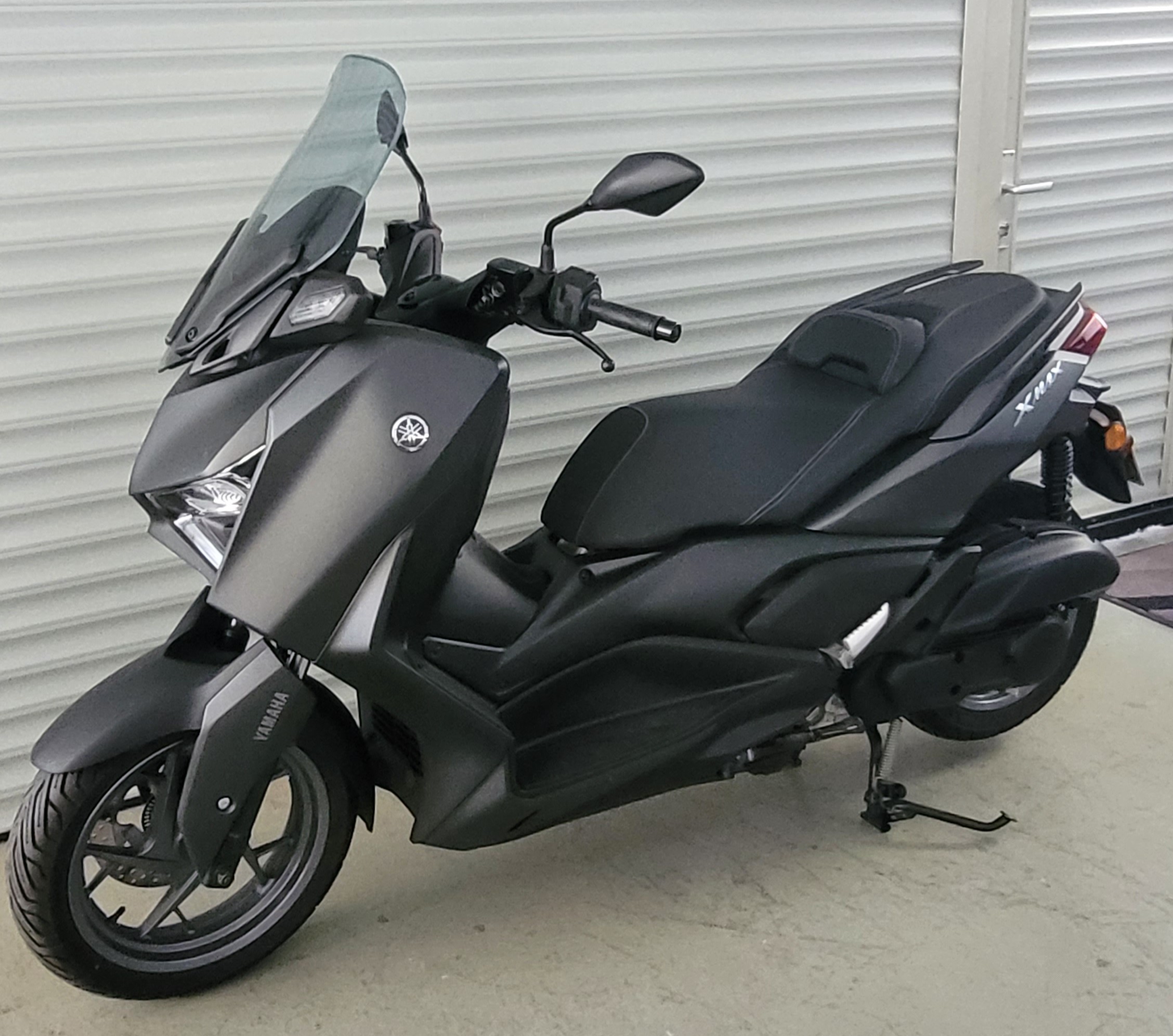 
								YAMAHA X-MAX 125 vollständig									