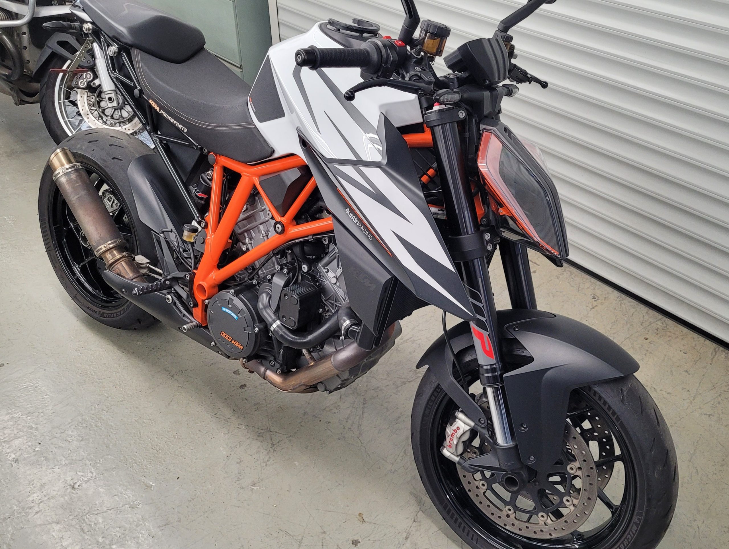 
								KTM SUPER DUKE 1290 vollständig									