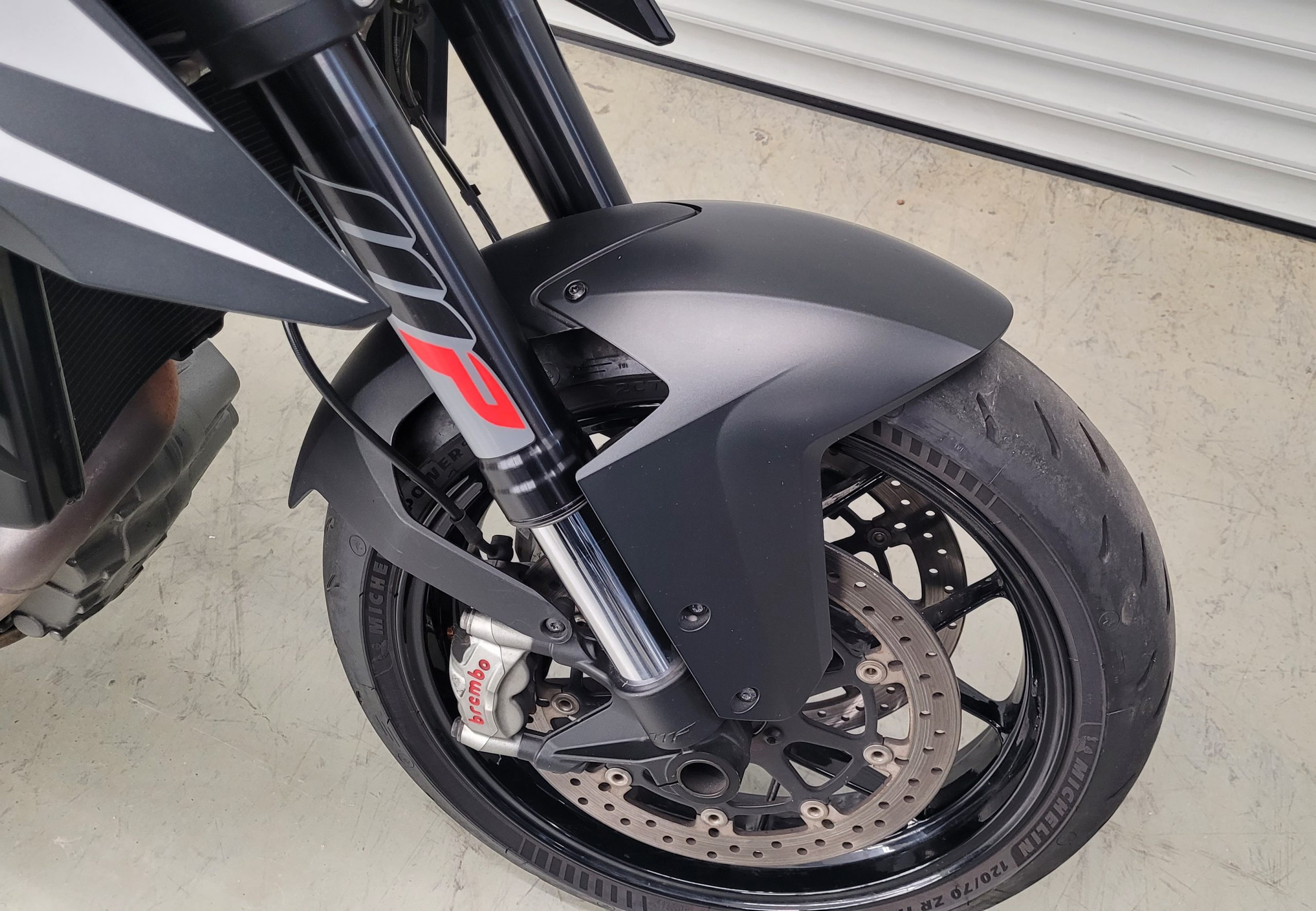 
								KTM SUPER DUKE 1290 vollständig									