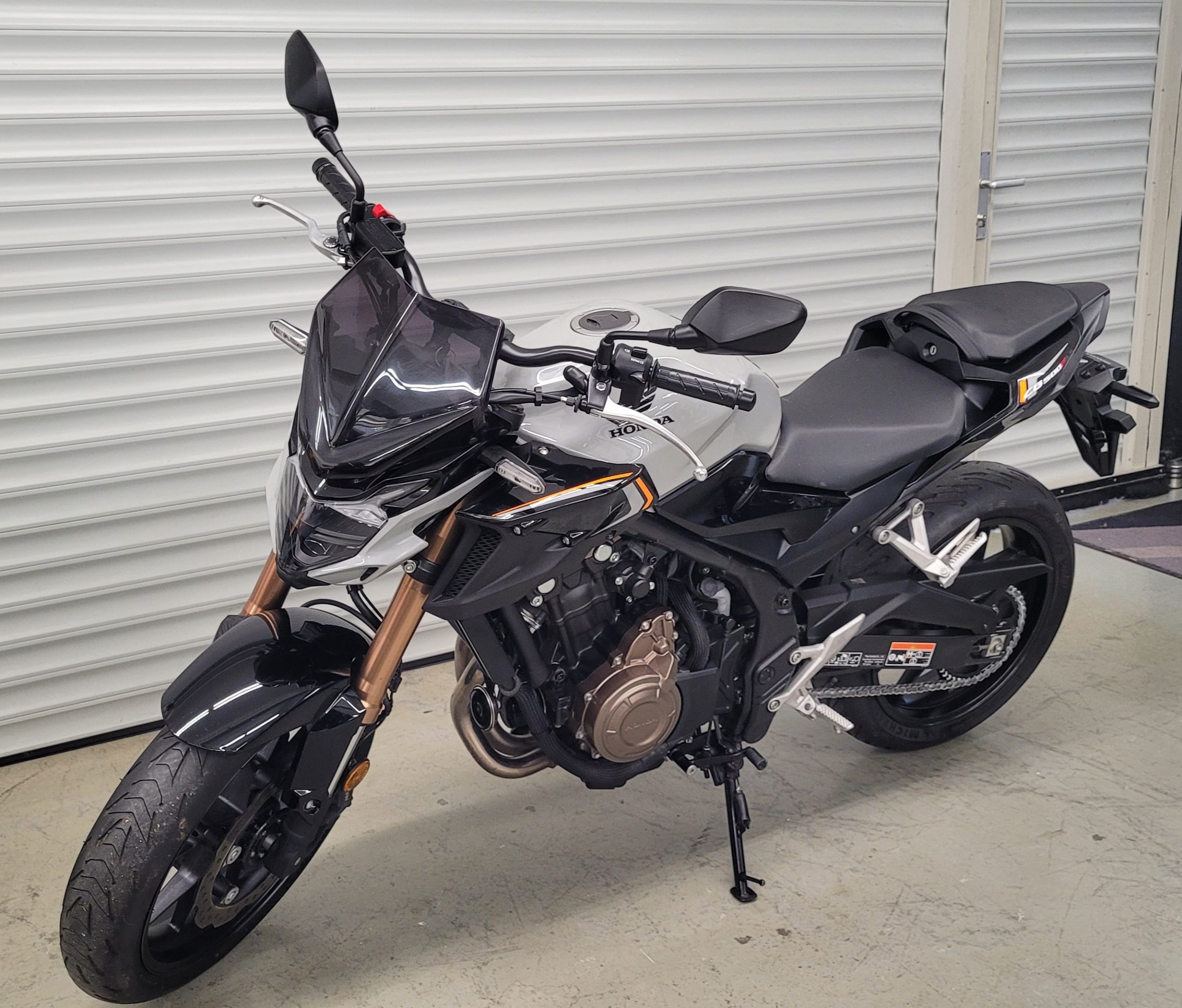 
								HONDA CB 500 F vollständig									