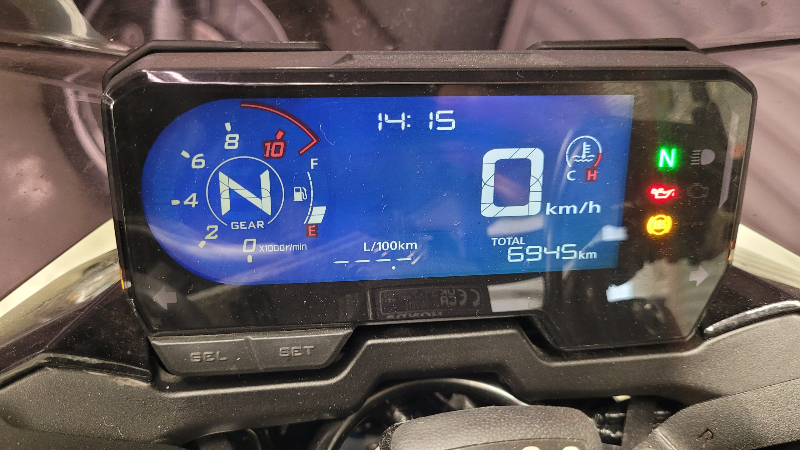 
								HONDA CB 500 F vollständig									