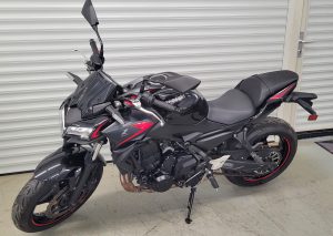 KAWASAKI Z650