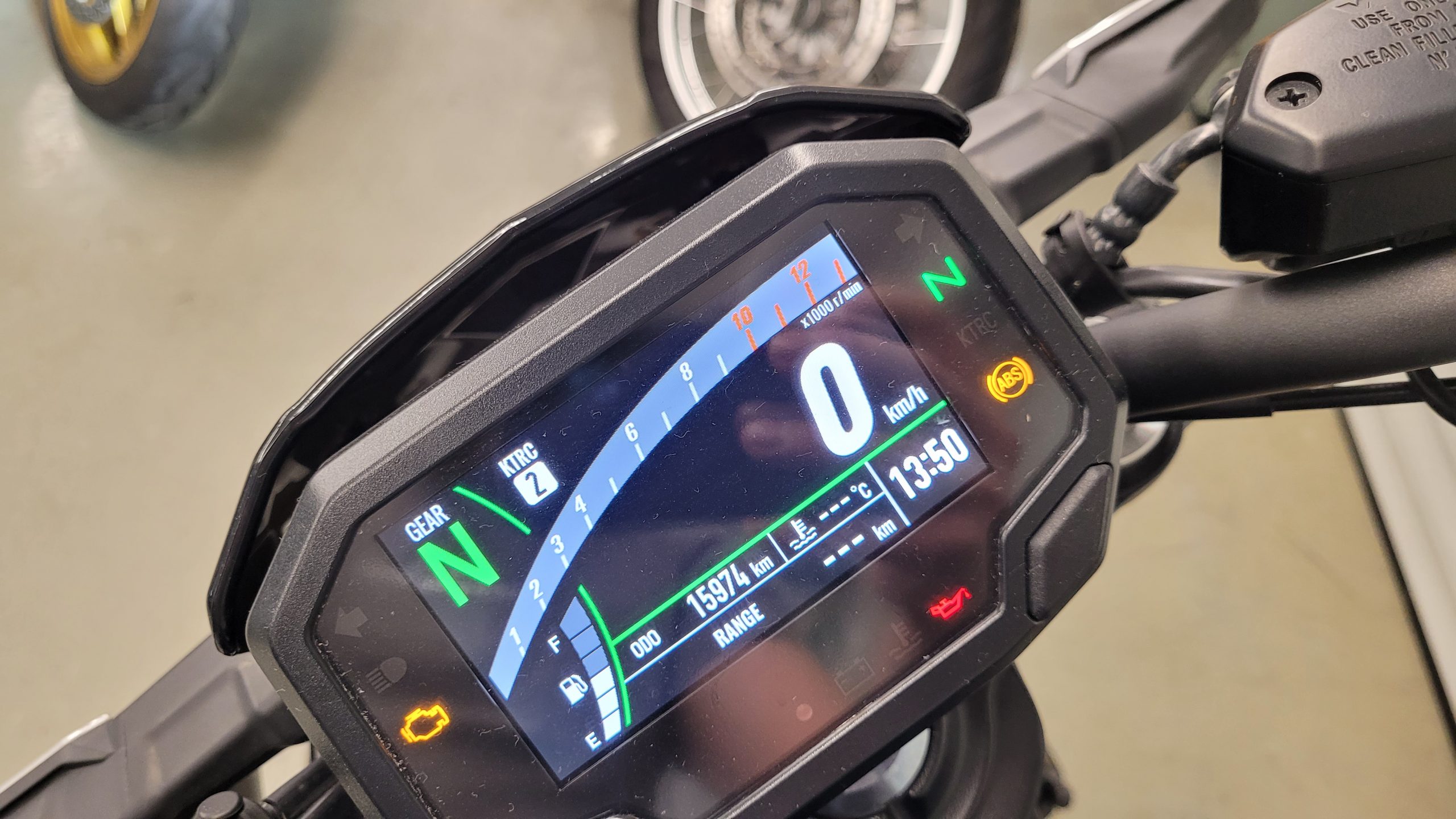 
								KAWASAKI Z650 vollständig									