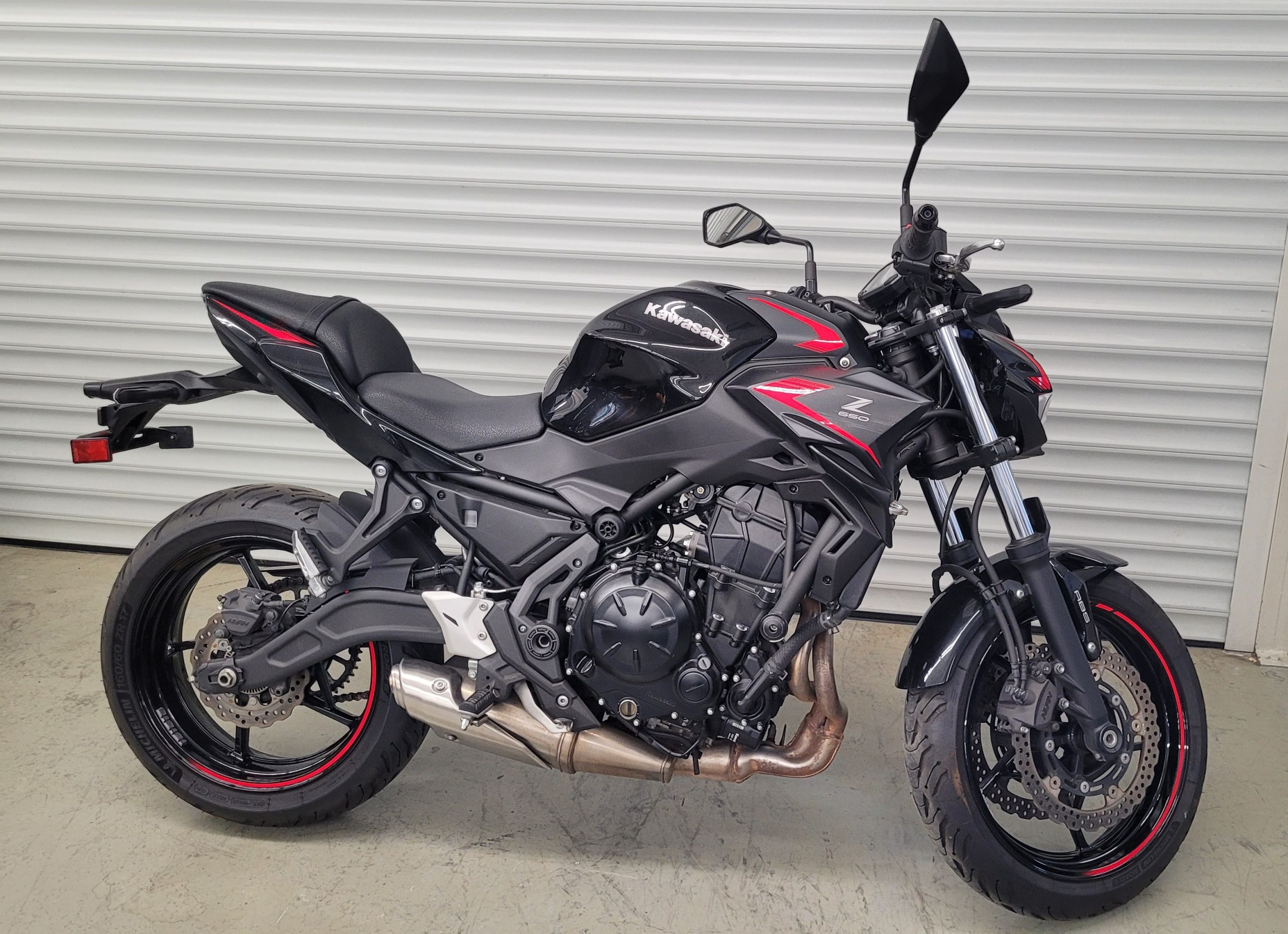 
								KAWASAKI Z650 vollständig									