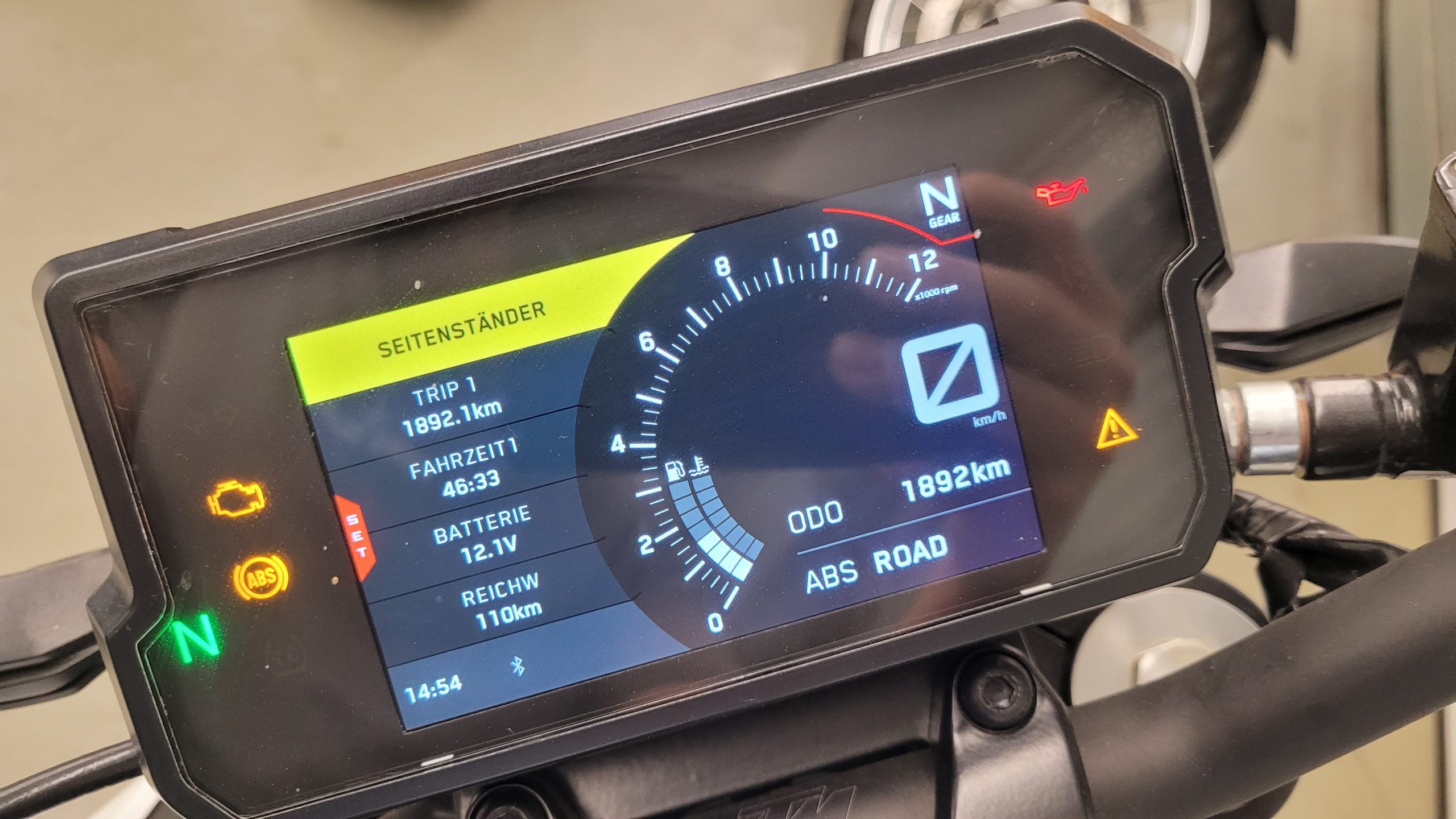 
								KTM DUKE 390 vollständig									