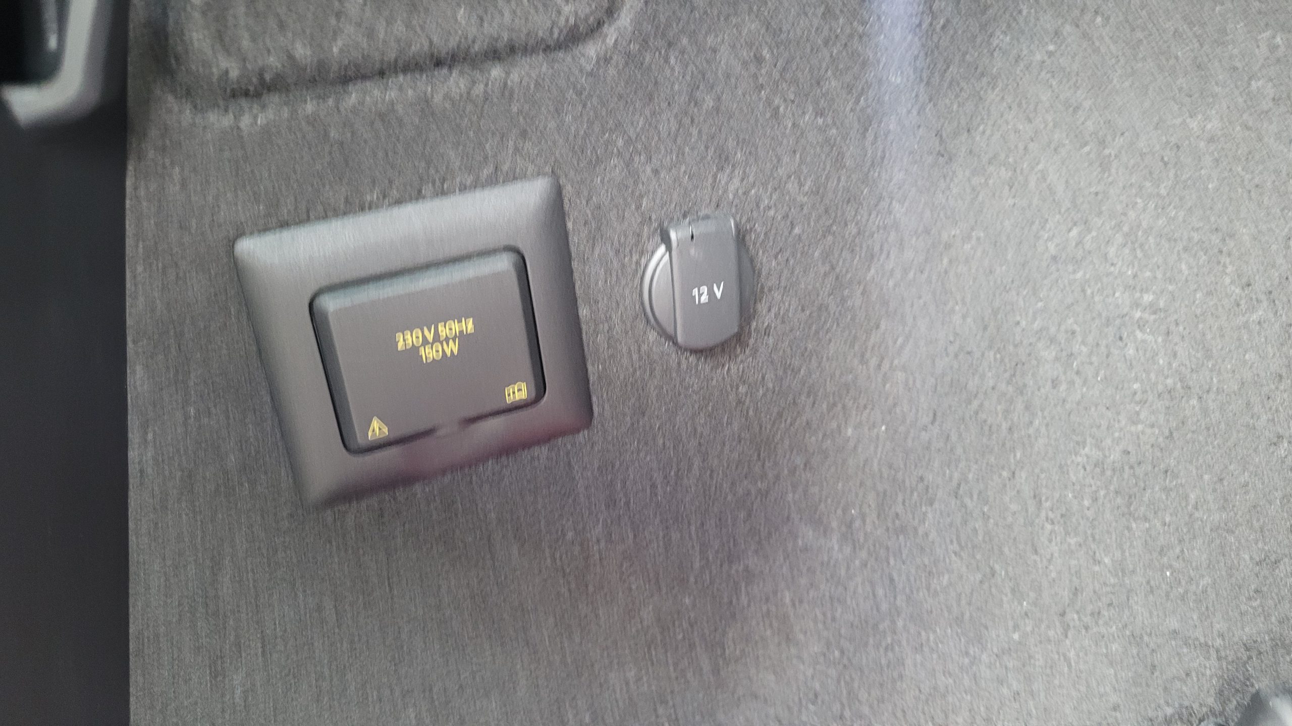 
								Cupra Ateca 2.0 TSI vollständig									