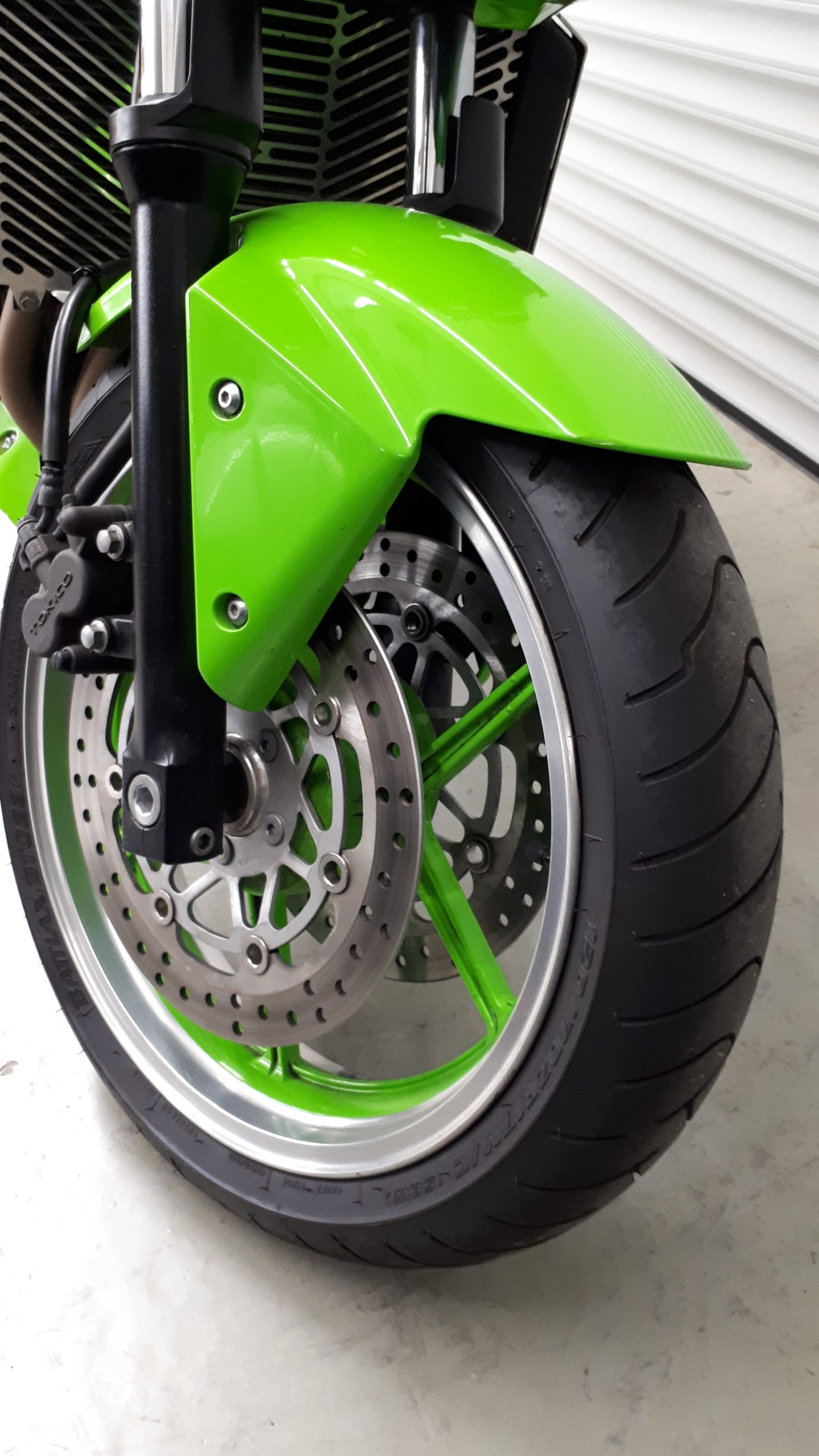
								Kawasaki ZR 750J vollständig									