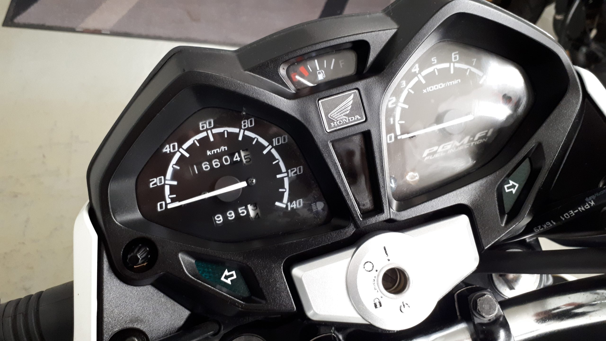 
								Honda CBF 125 F vollständig									