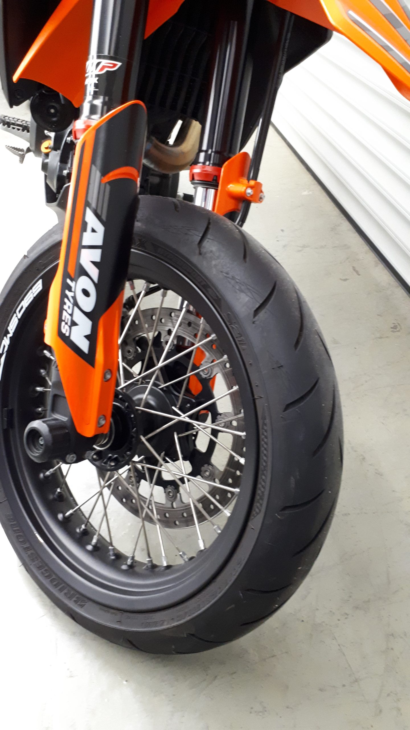 
								KTM 690 SMC R vollständig									
