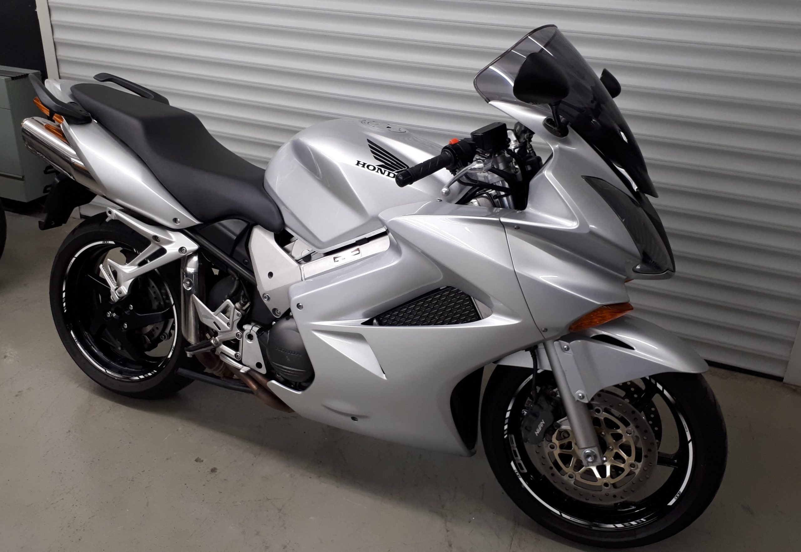 
								Honda VFR 800 vollständig									