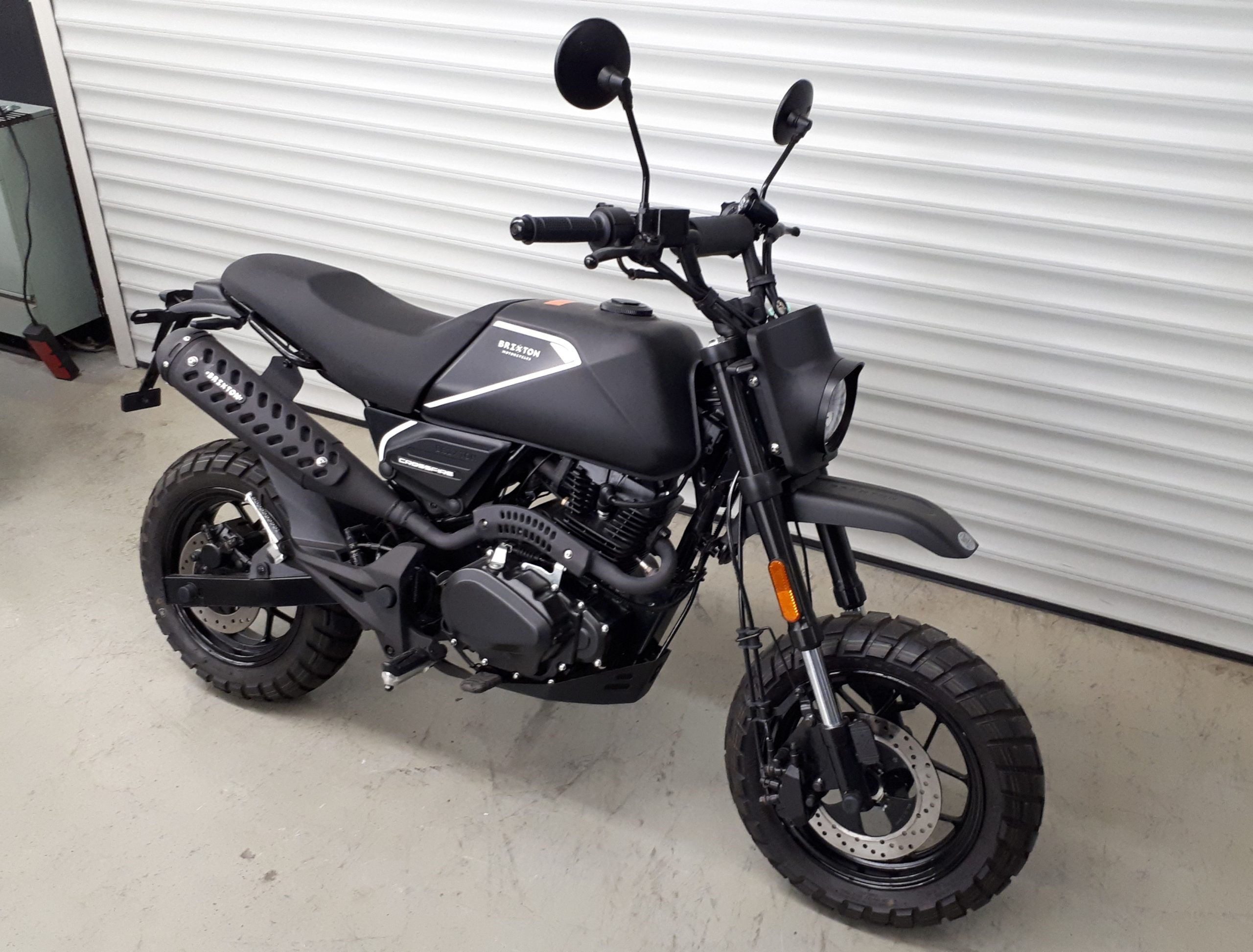 
								BRIXTON CROSSFIRE 125 XS vollständig									