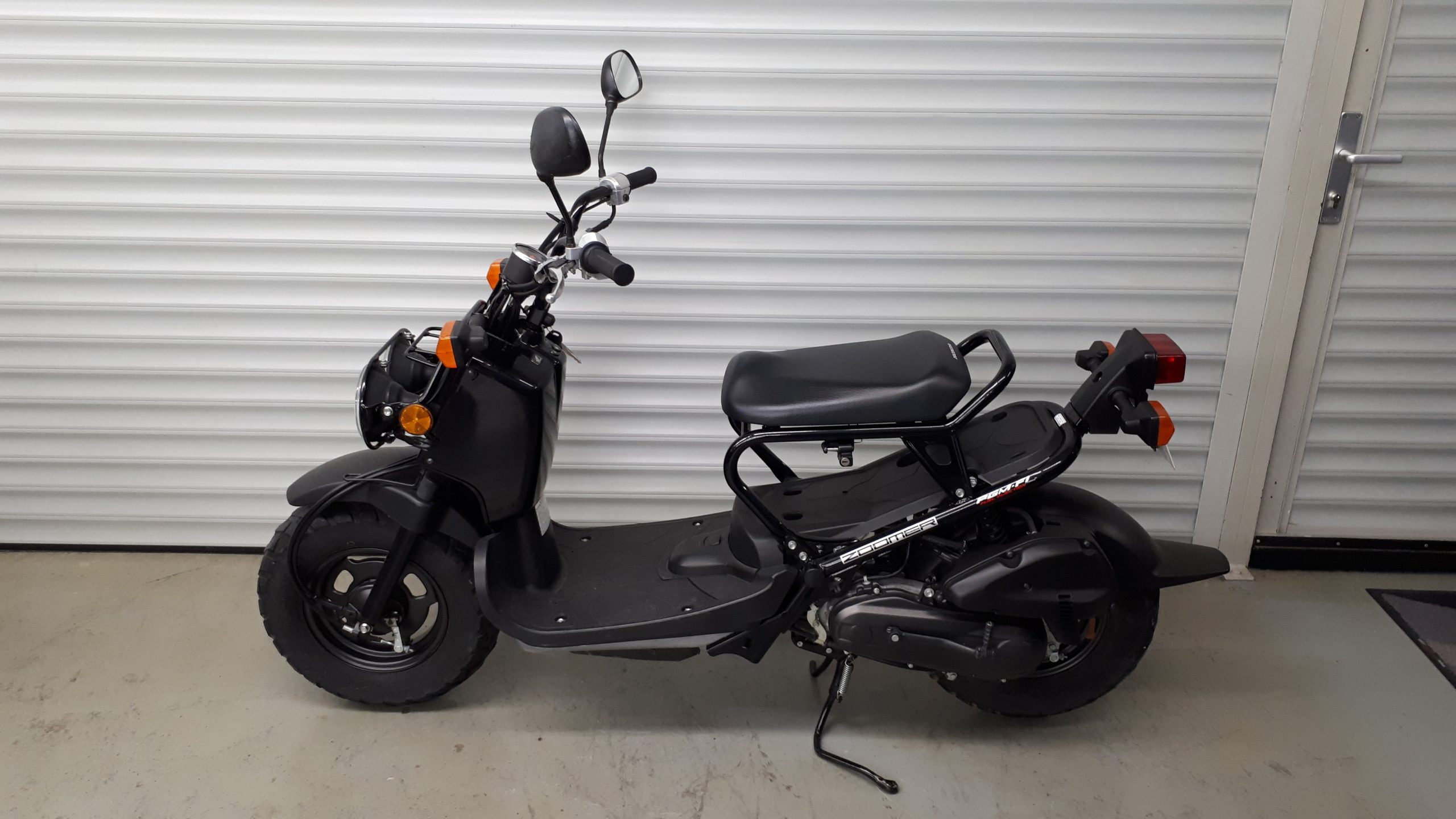 
								Honda ZOOMER 50 vollständig									