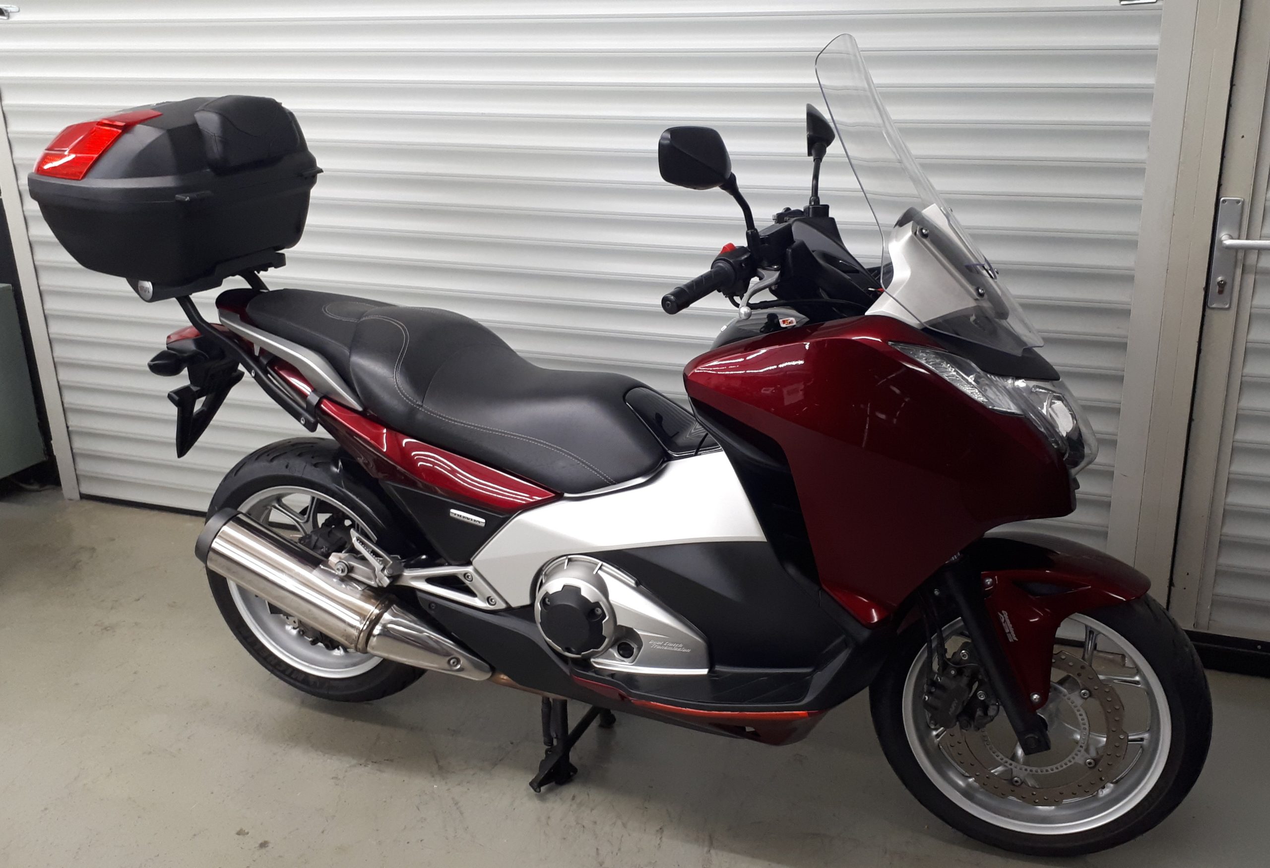 
								HONDA INTEGRA NC 700 D vollständig									