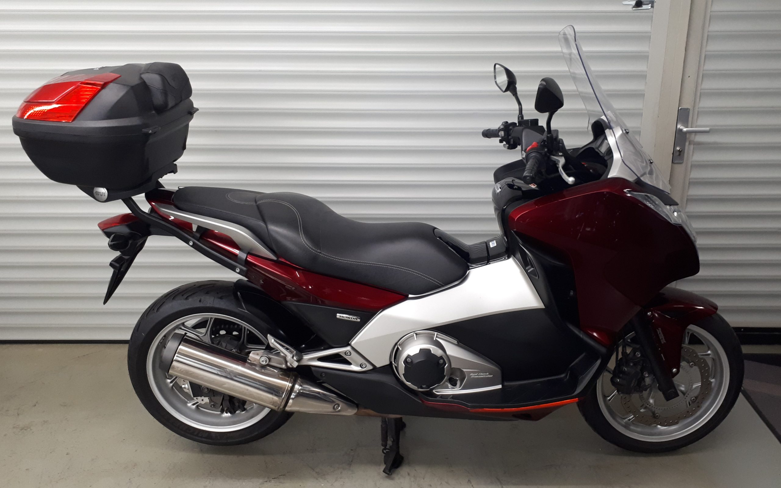
								HONDA INTEGRA NC 700 D vollständig									