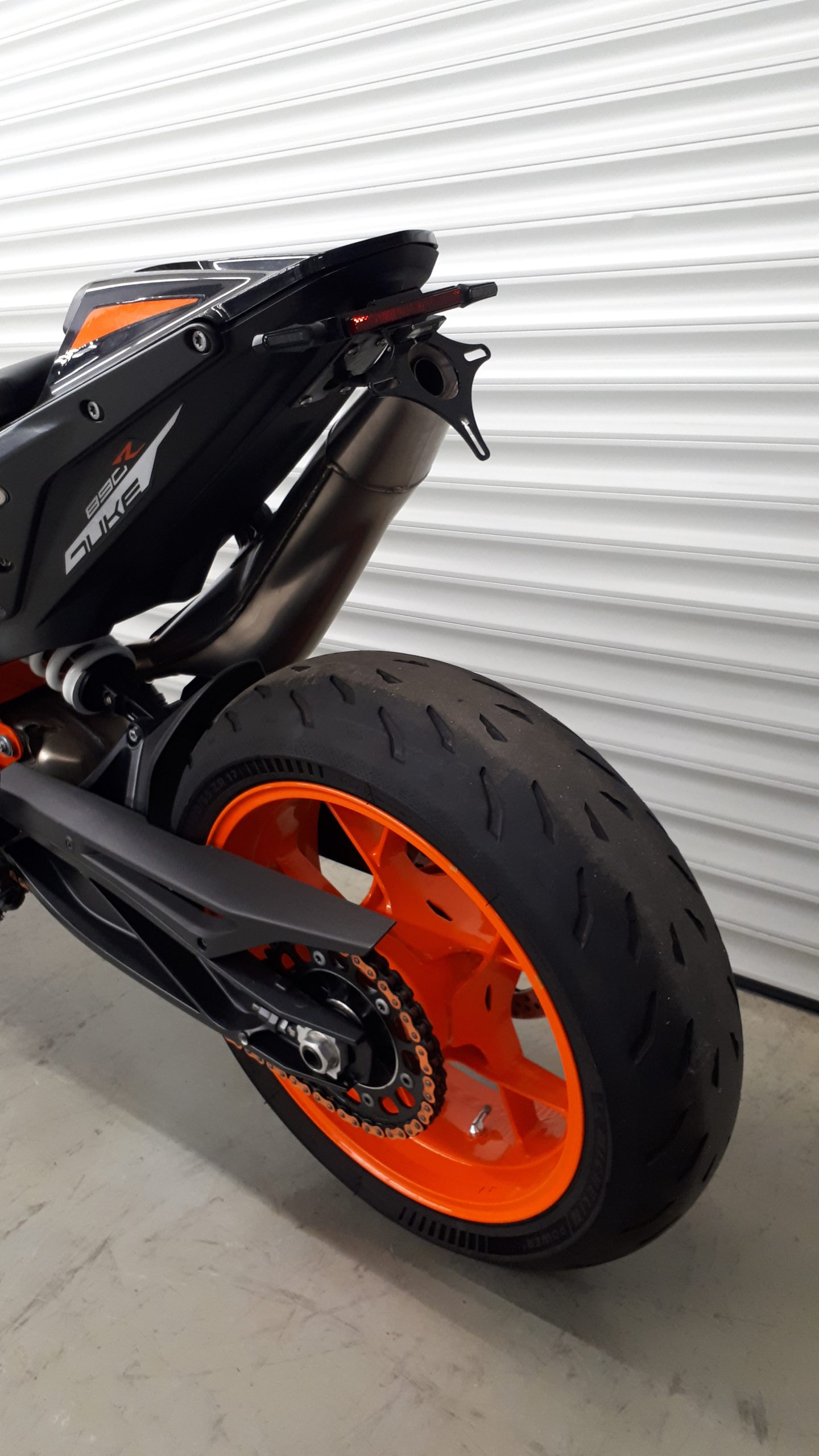 
								KTM 890 DUKE R vollständig									