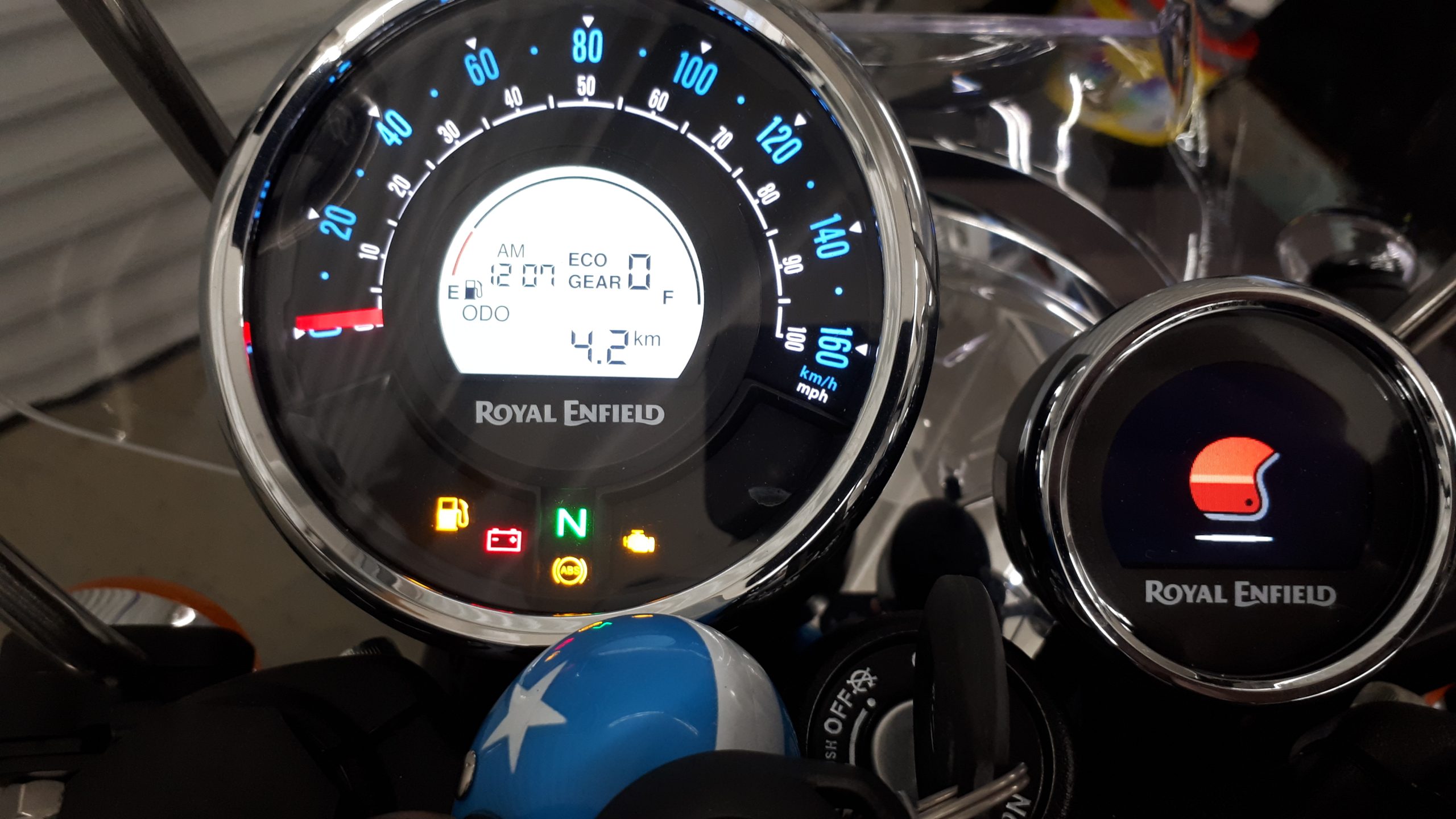 
								ROYAL ENFIELD METEOR 350 vollständig									