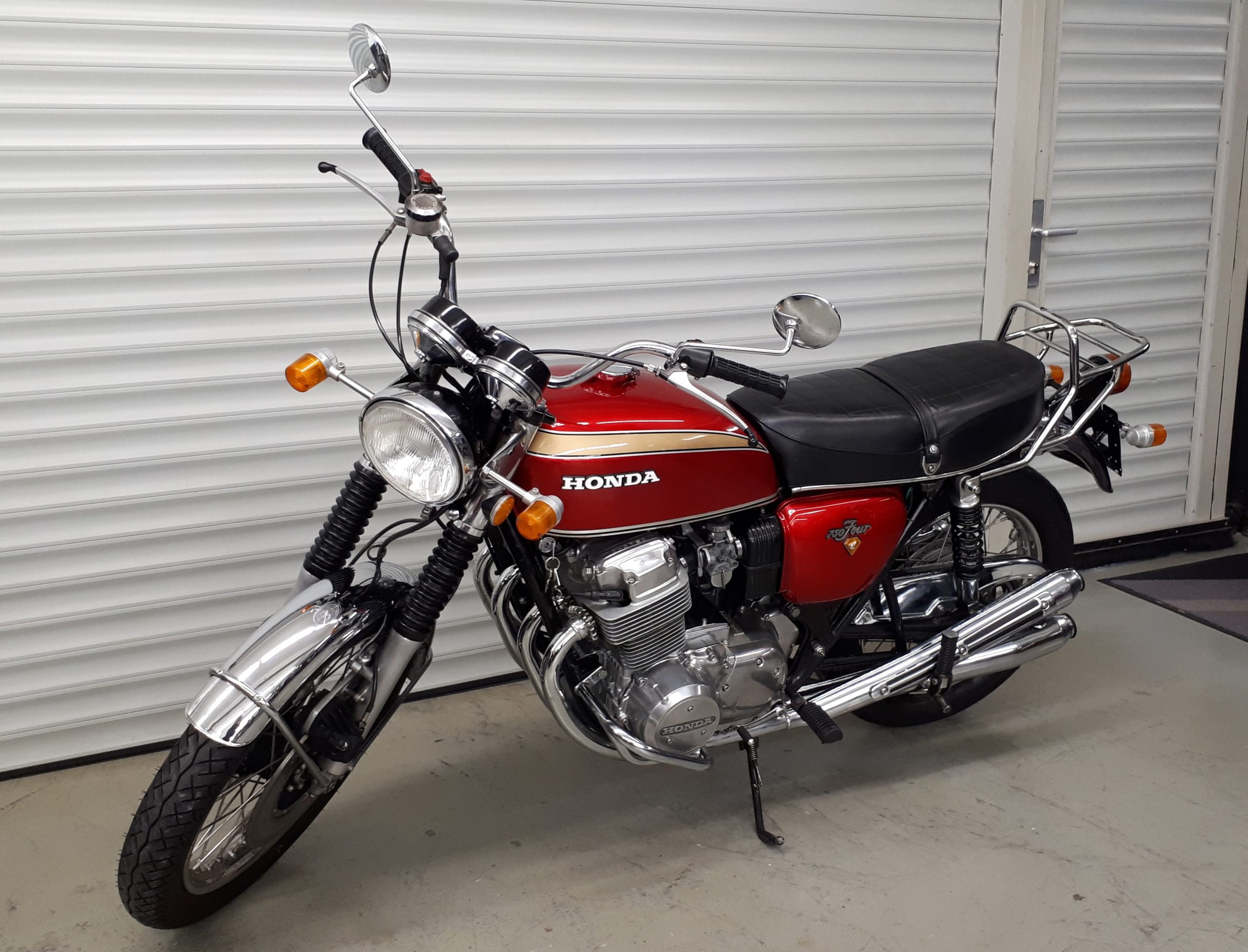 
								HONDA CB 750 Four K2 vollständig									