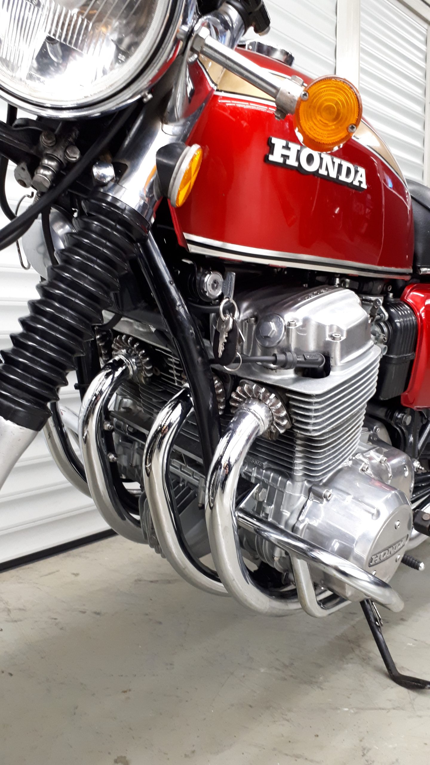 
								HONDA CB 750 Four K2 vollständig									