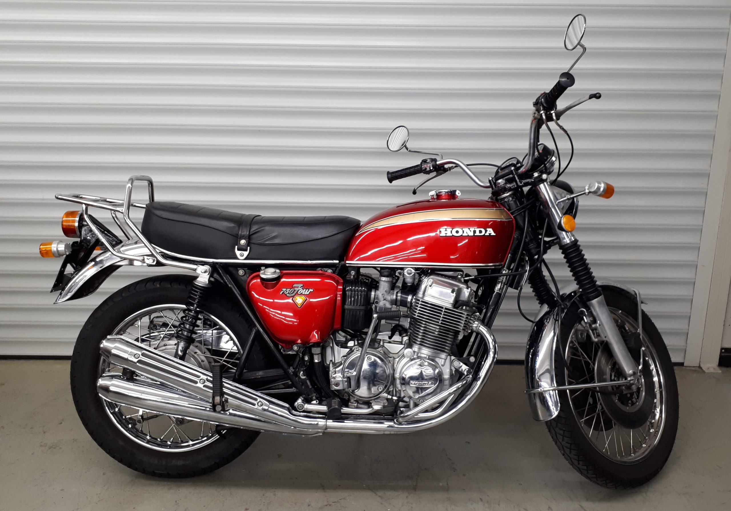 
								HONDA CB 750 Four K2 vollständig									