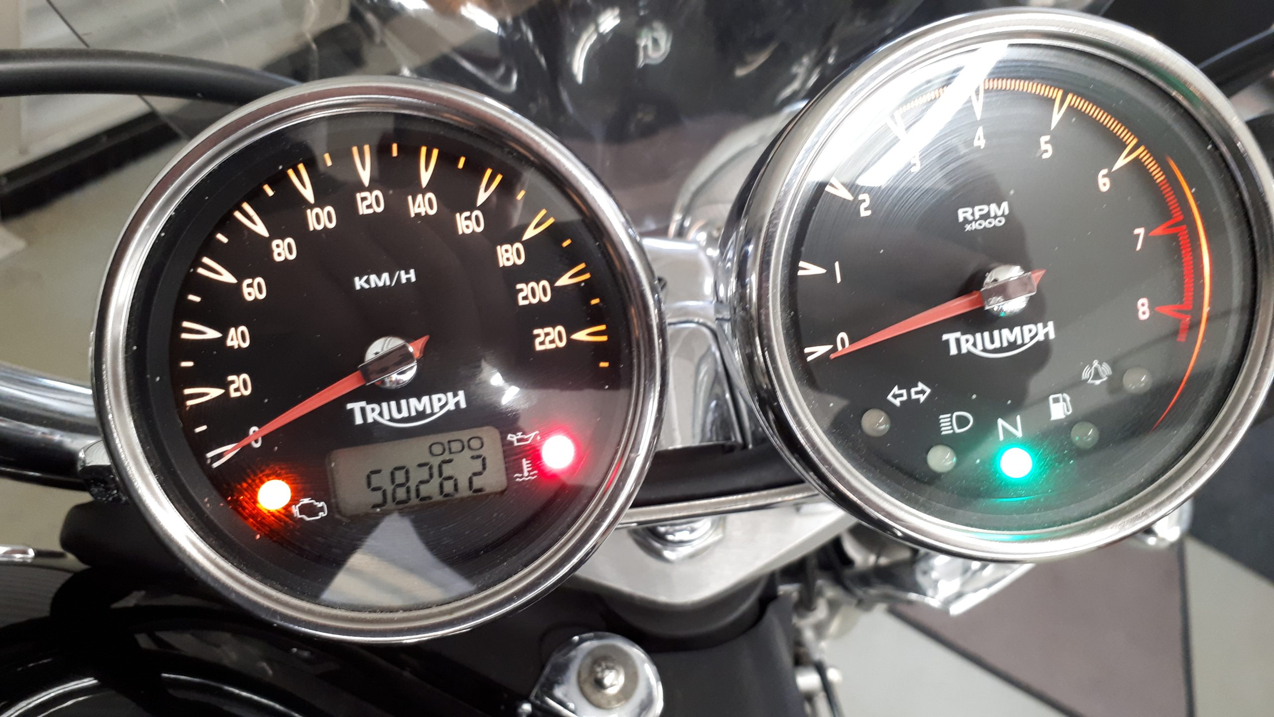 
								TRIUMPH ROCKET 3 vollständig									