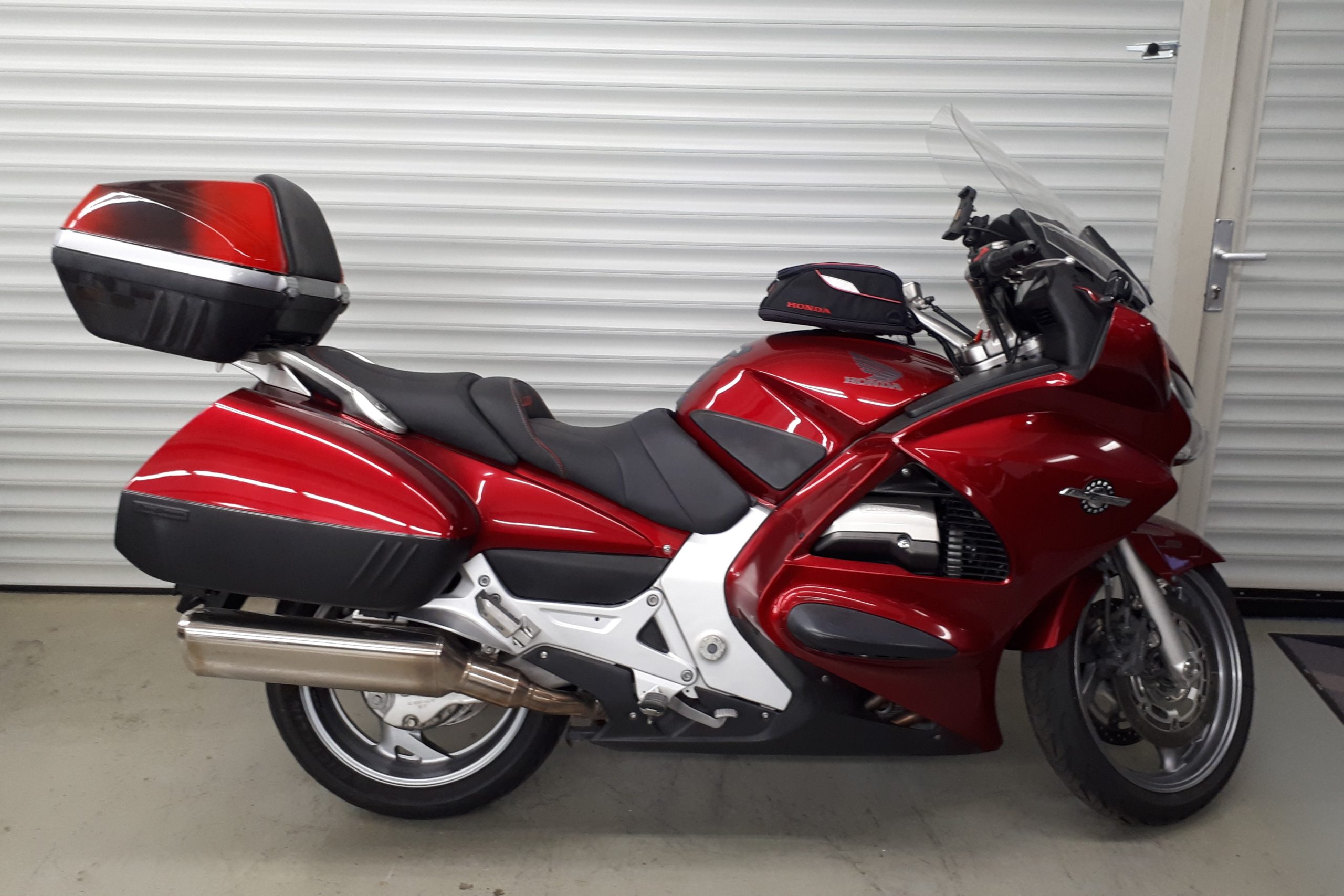 
								HONDA ST 1300 A vollständig									