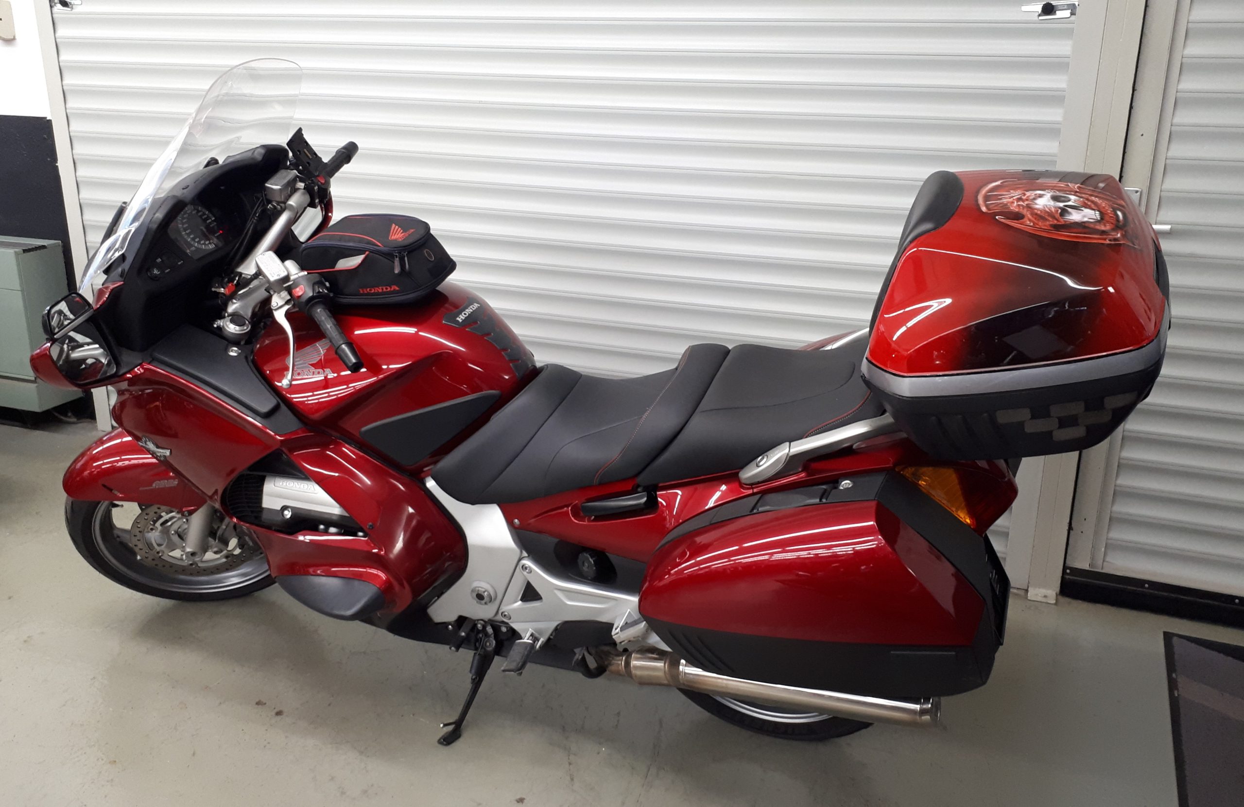 
								HONDA ST 1300 A vollständig									