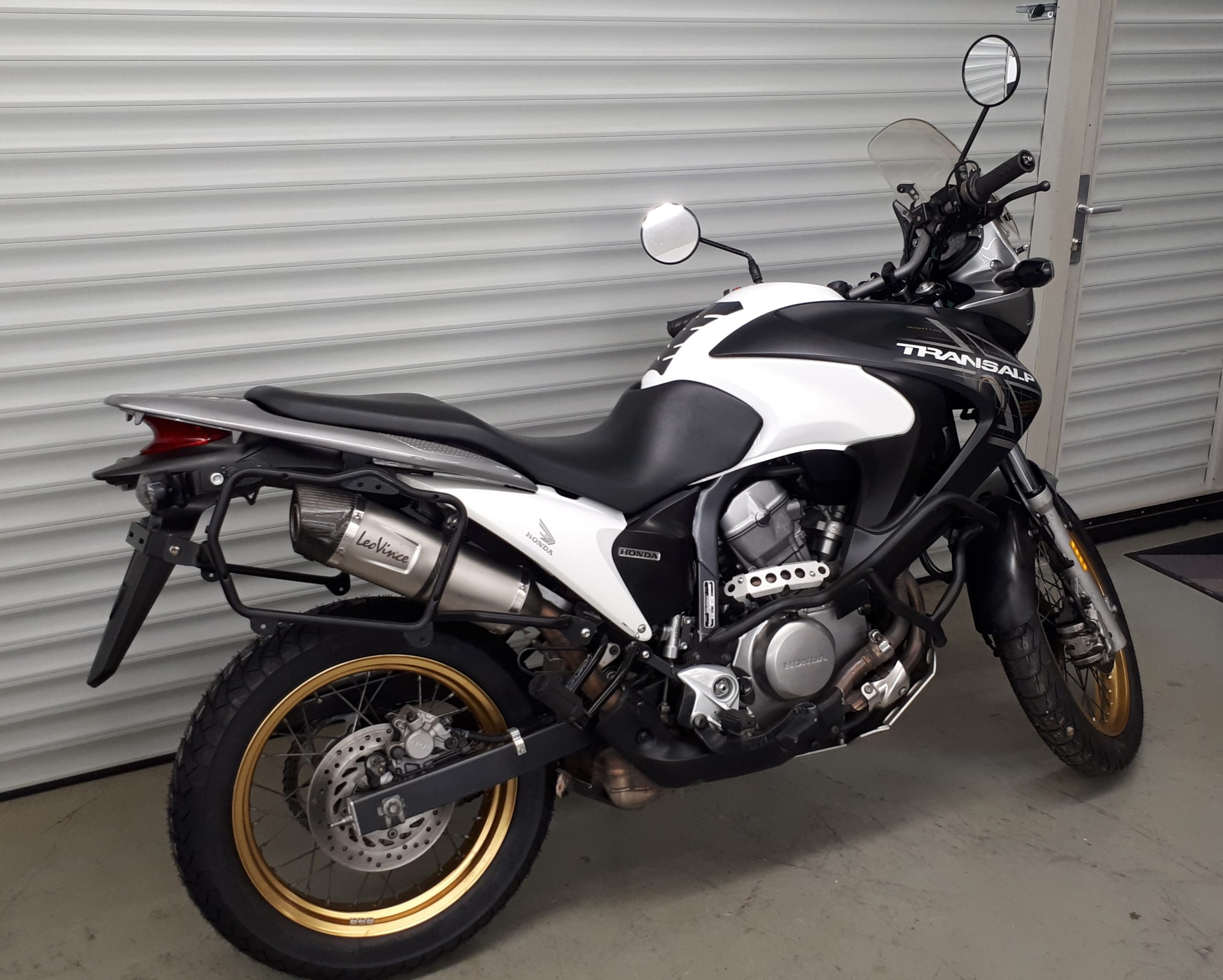 
								HONDA XL 700 VA TRANSALP vollständig									