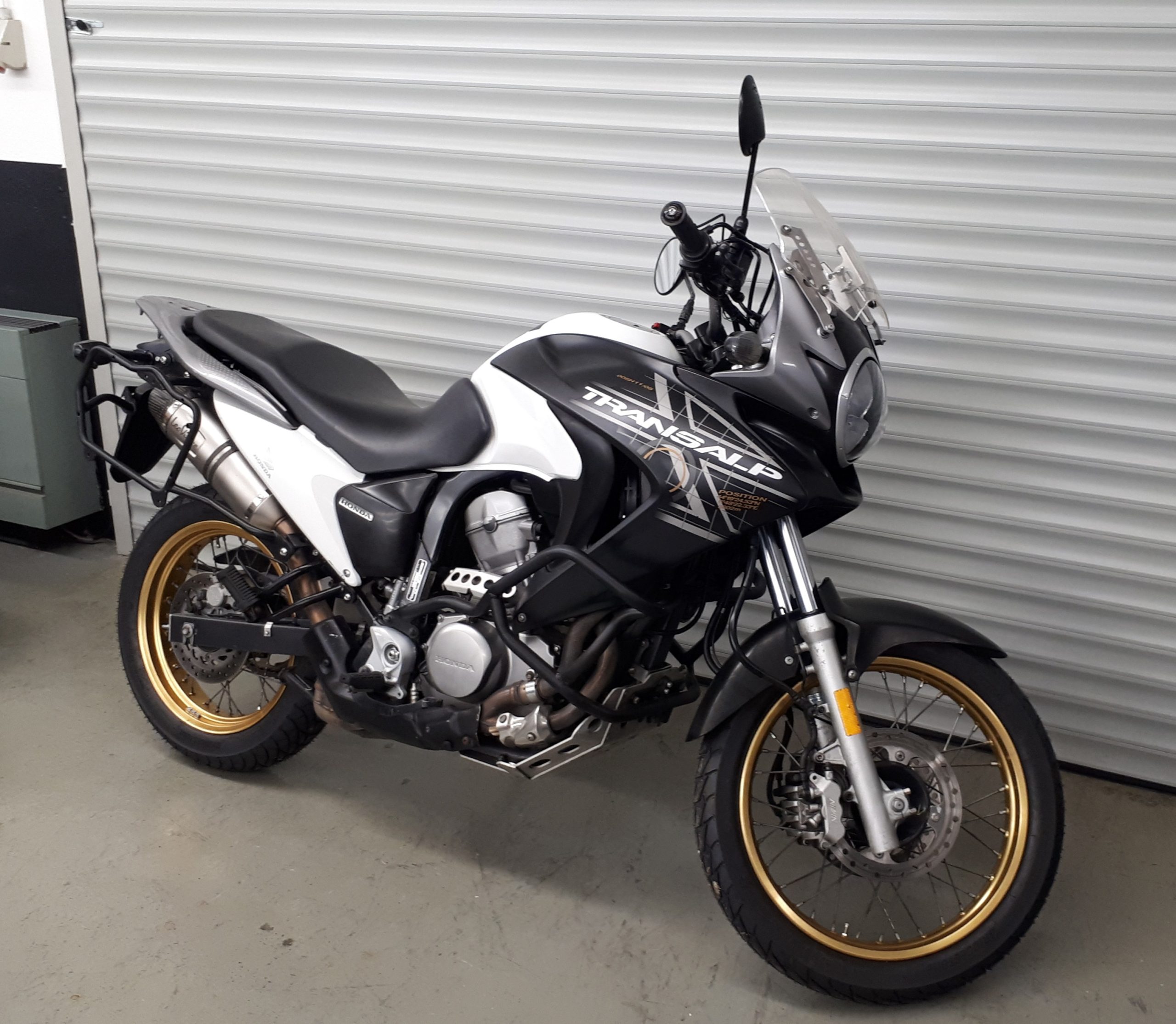 
								HONDA XL 700 VA TRANSALP vollständig									