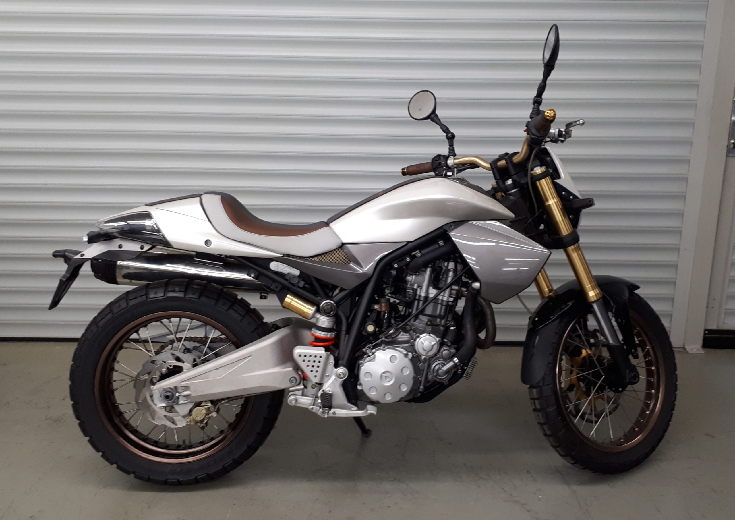 
								DERBI MULHACEN 659 vollständig									