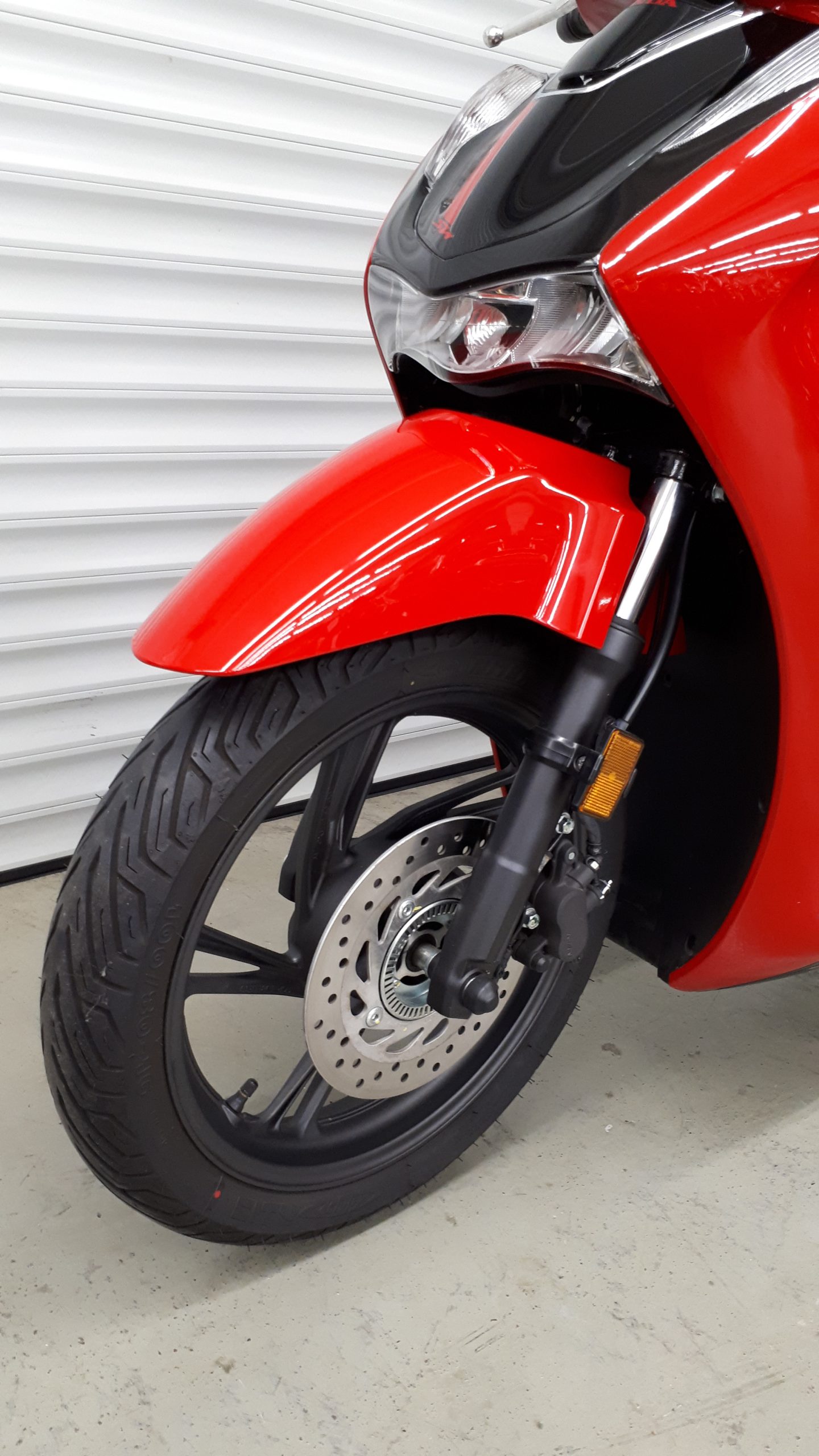 
								HONDA SH 150 vollständig									