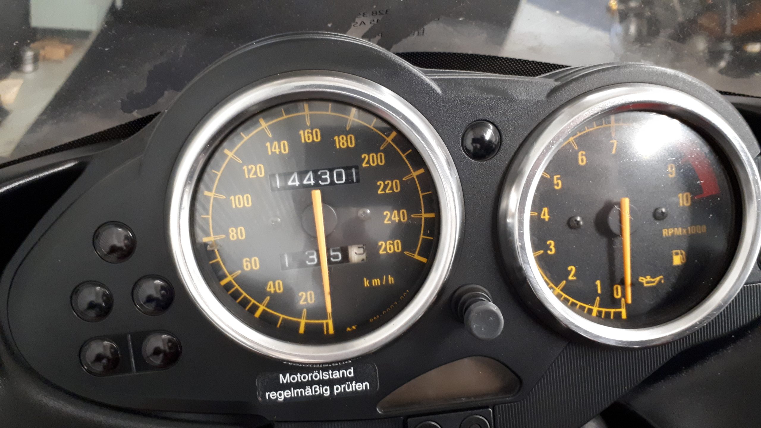 
								BMW R 1100 S vollständig									