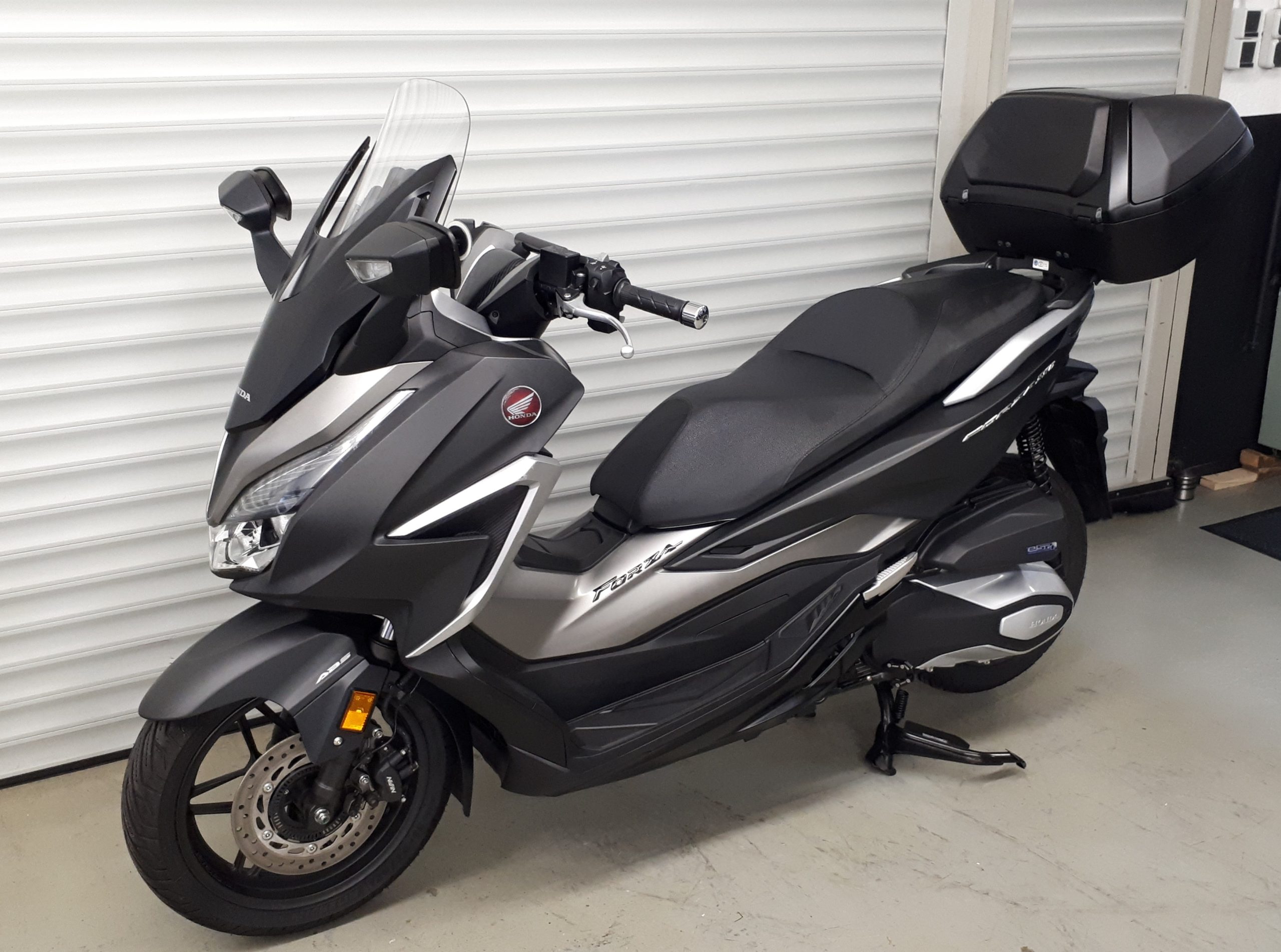 
								HONDA NSS 350 FORZA vollständig									