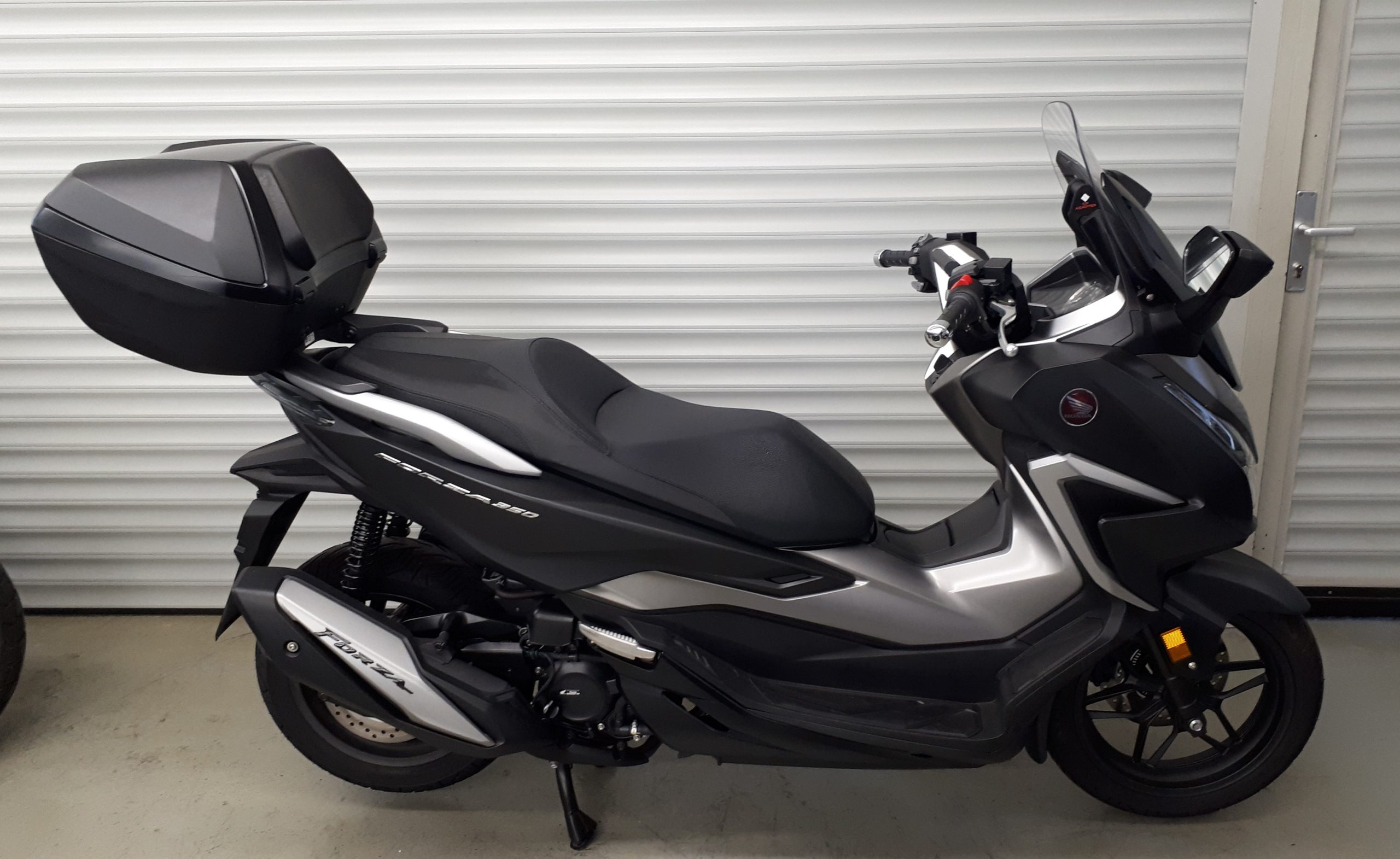 
								HONDA NSS 350 FORZA vollständig									