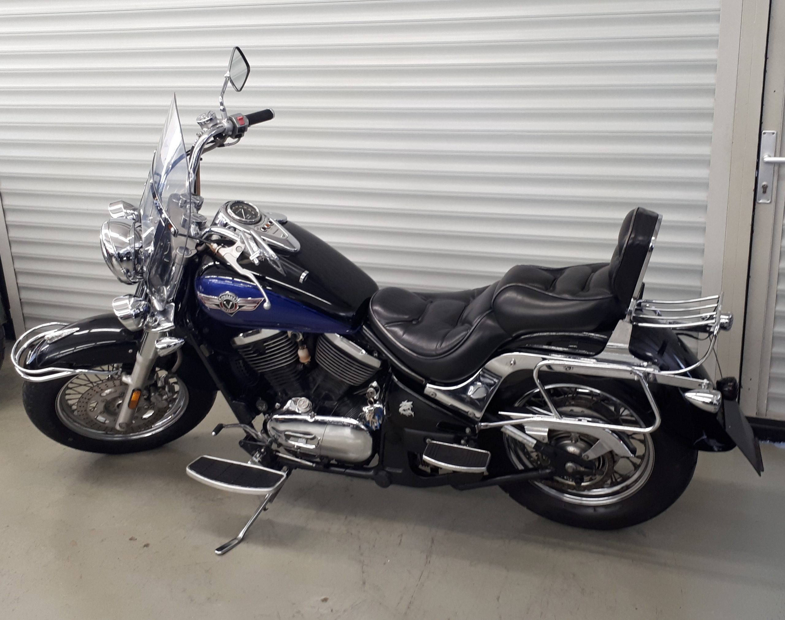 
								KAWASAKI VN 800 vollständig									