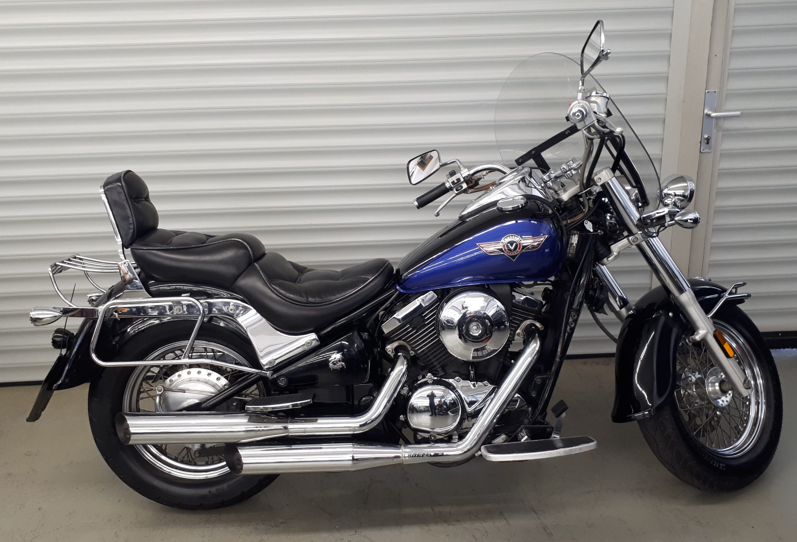 
								KAWASAKI VN 800 vollständig									