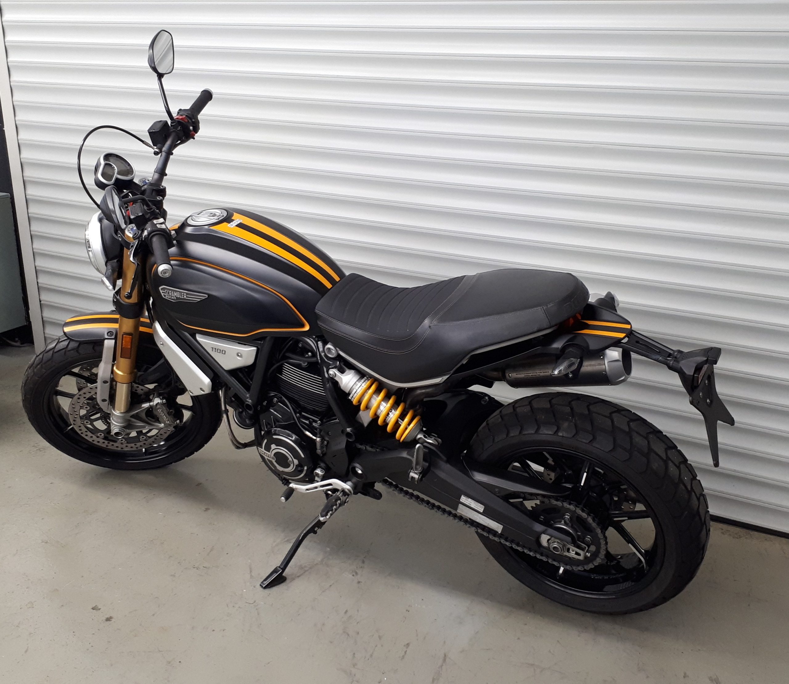 
								DUCATI SCRAMBLER 1100 vollständig									